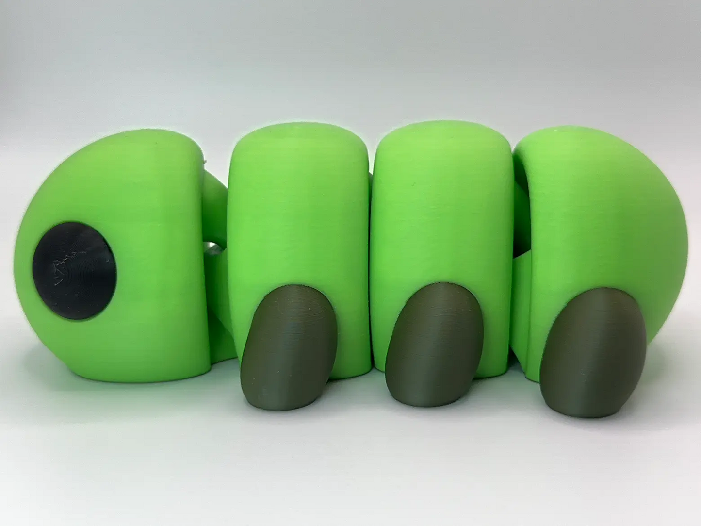 Caterpillar: Pequeña, divertida y siempre en movimiento