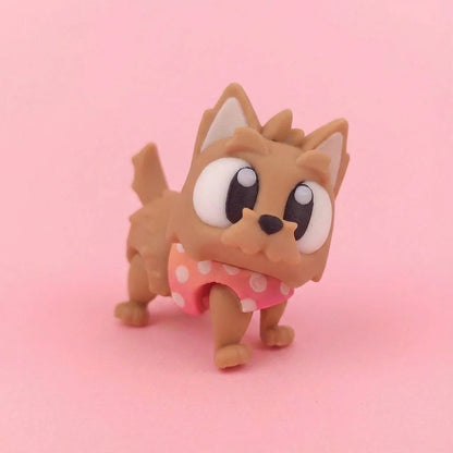Nina la Yorkie Elegante figura articulada sostenible | Wompy Pals